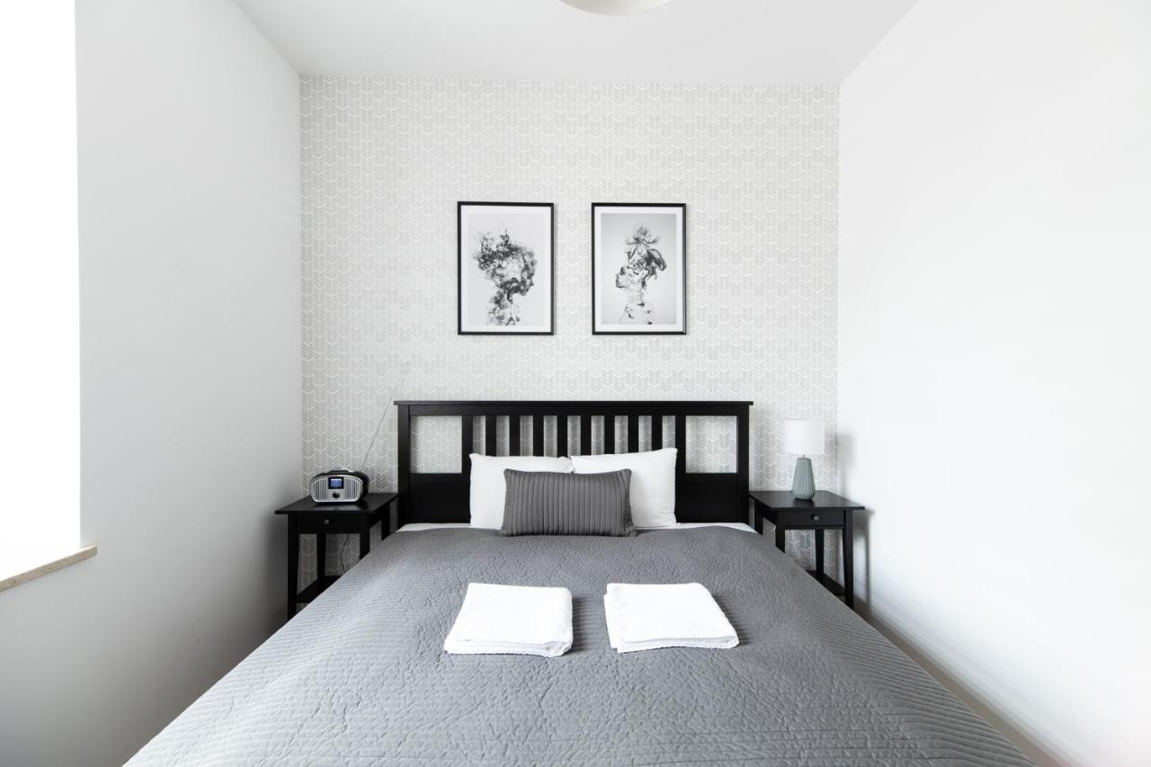 Neo Unique & Bright Apartments, Free Parking, 15Min Old Town & Kazimierz - By Homelike Krakow Exterior photo