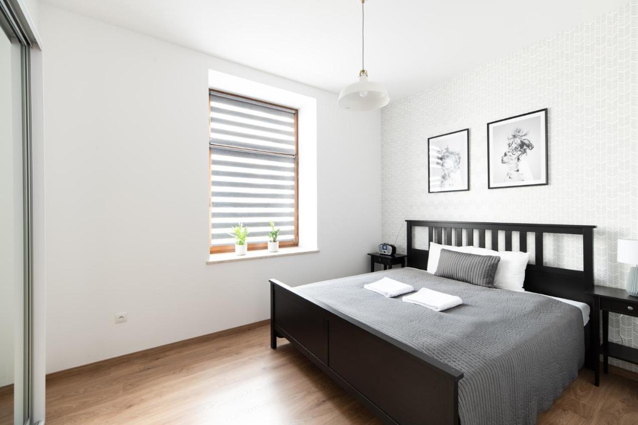 Neo Unique & Bright Apartments, Free Parking, 15Min Old Town & Kazimierz - By Homelike Krakow Exterior photo