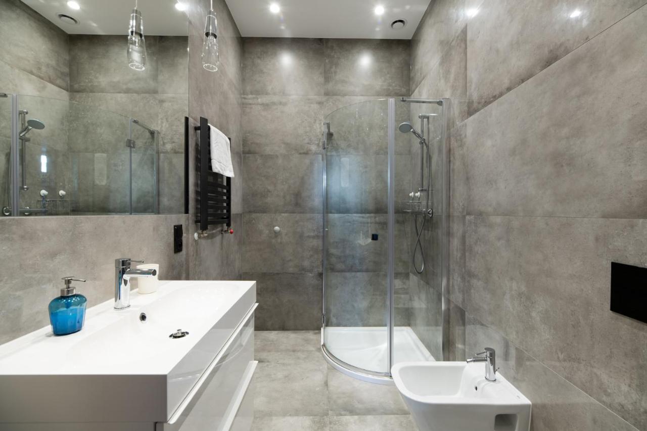 Neo Unique & Bright Apartments, Free Parking, 15Min Old Town & Kazimierz - By Homelike Krakow Exterior photo