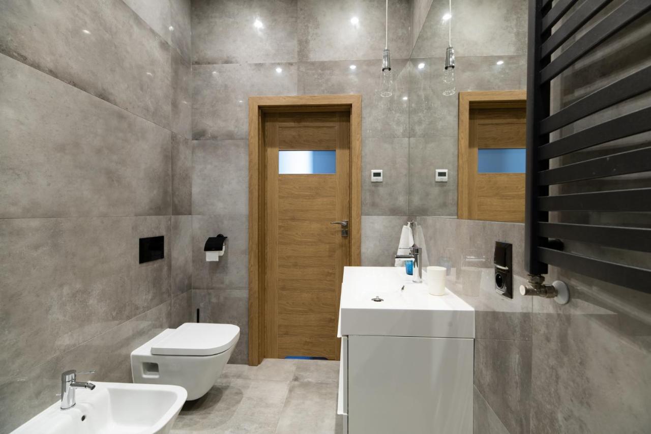 Neo Unique & Bright Apartments, Free Parking, 15Min Old Town & Kazimierz - By Homelike Krakow Exterior photo