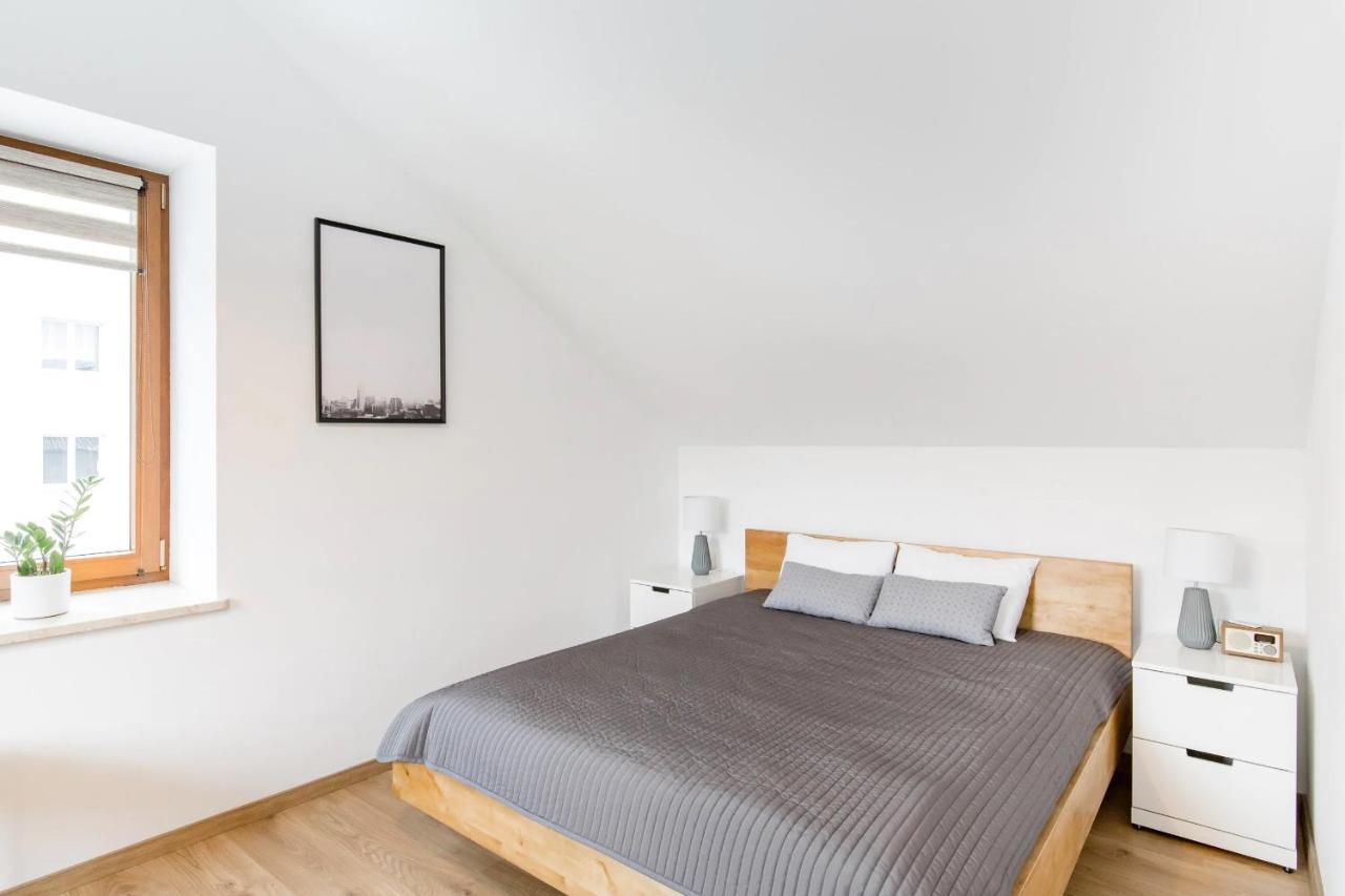 Neo Unique & Bright Apartments, Free Parking, 15Min Old Town & Kazimierz - By Homelike Krakow Exterior photo